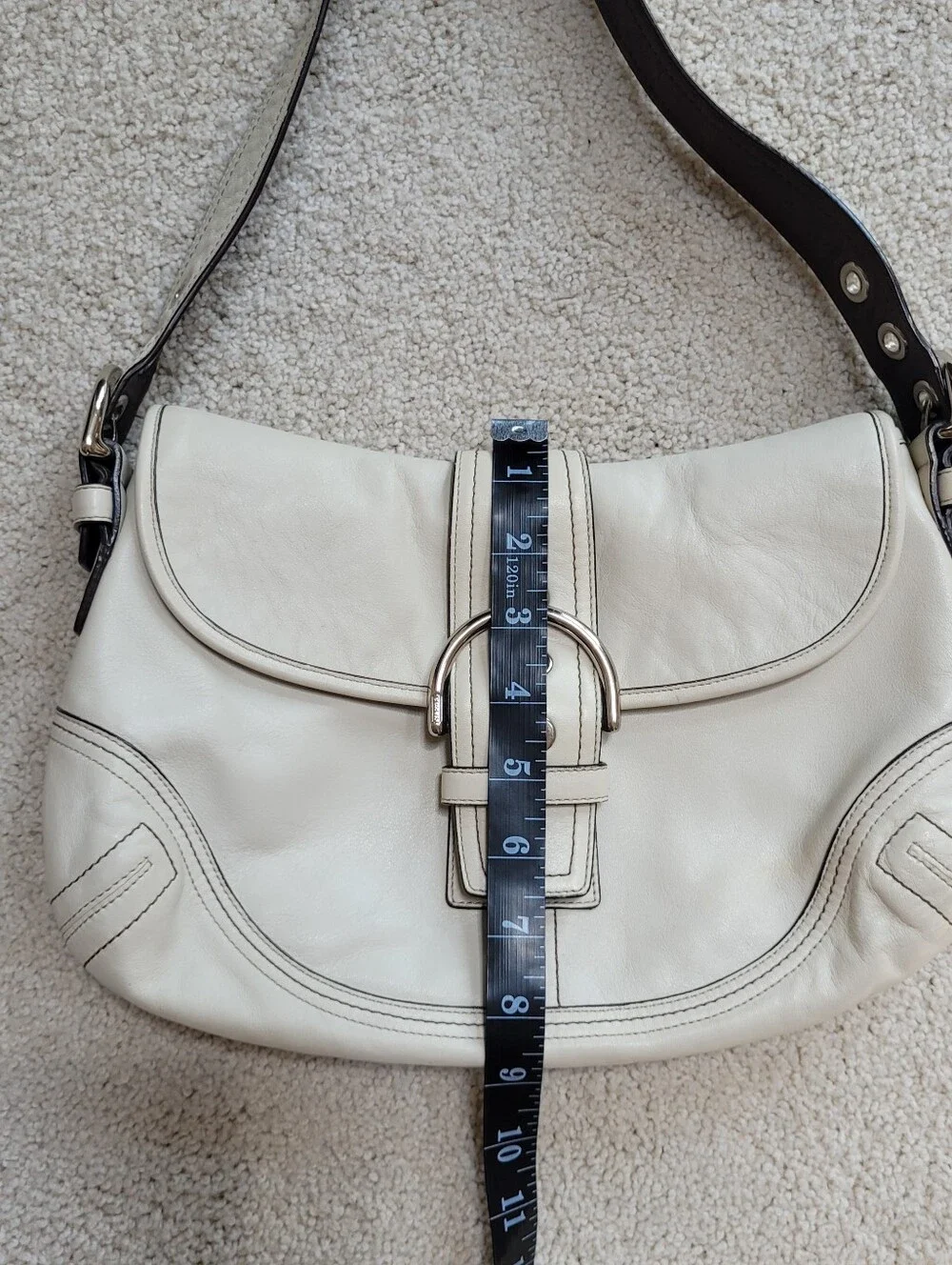 Coach Vintage Soho F10192 Top Flap Y2K Off White Leather Medium Shoulder Bag